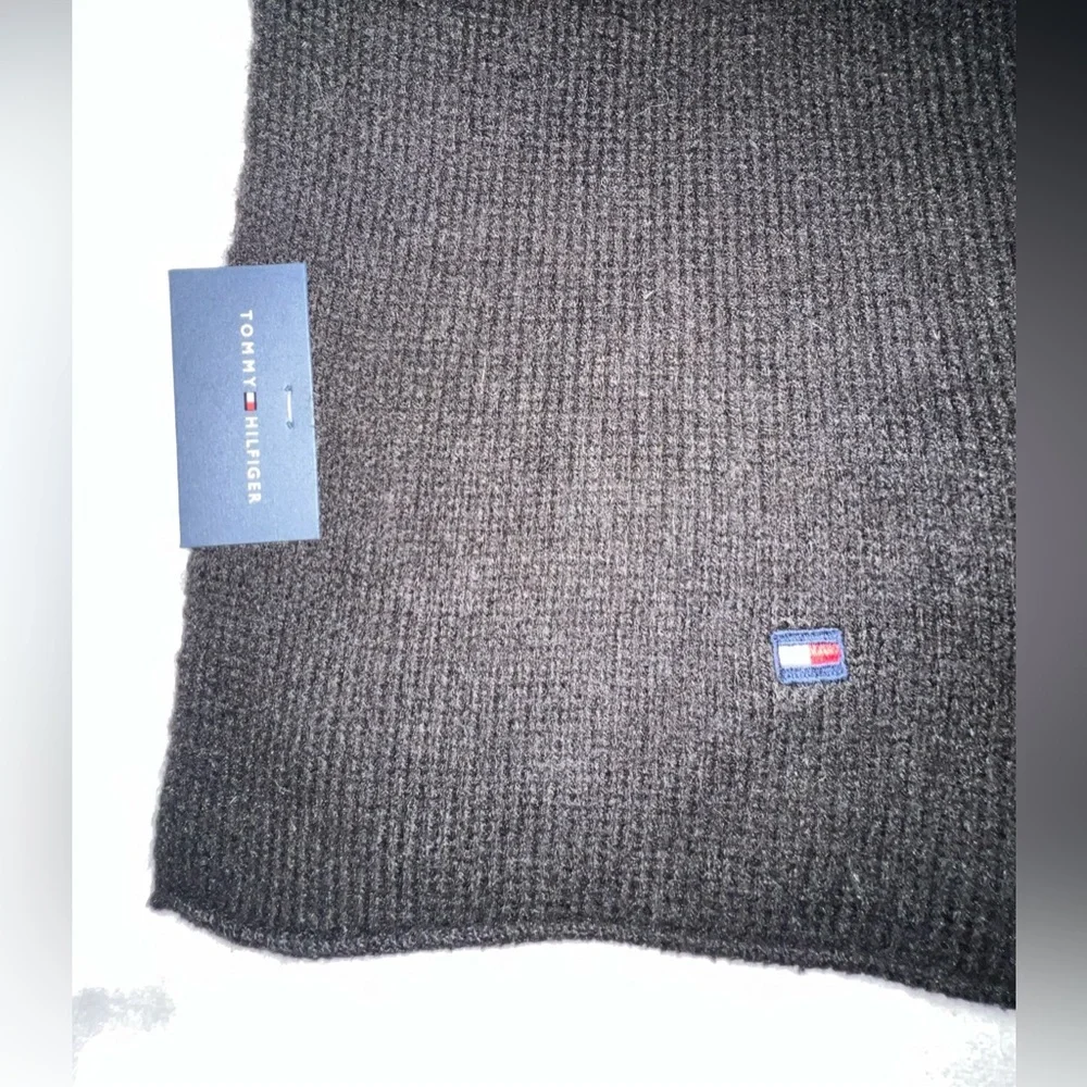 Tommy Hilfiger Unisex Two Toned Design Black Gray Panels Acrylic NWT